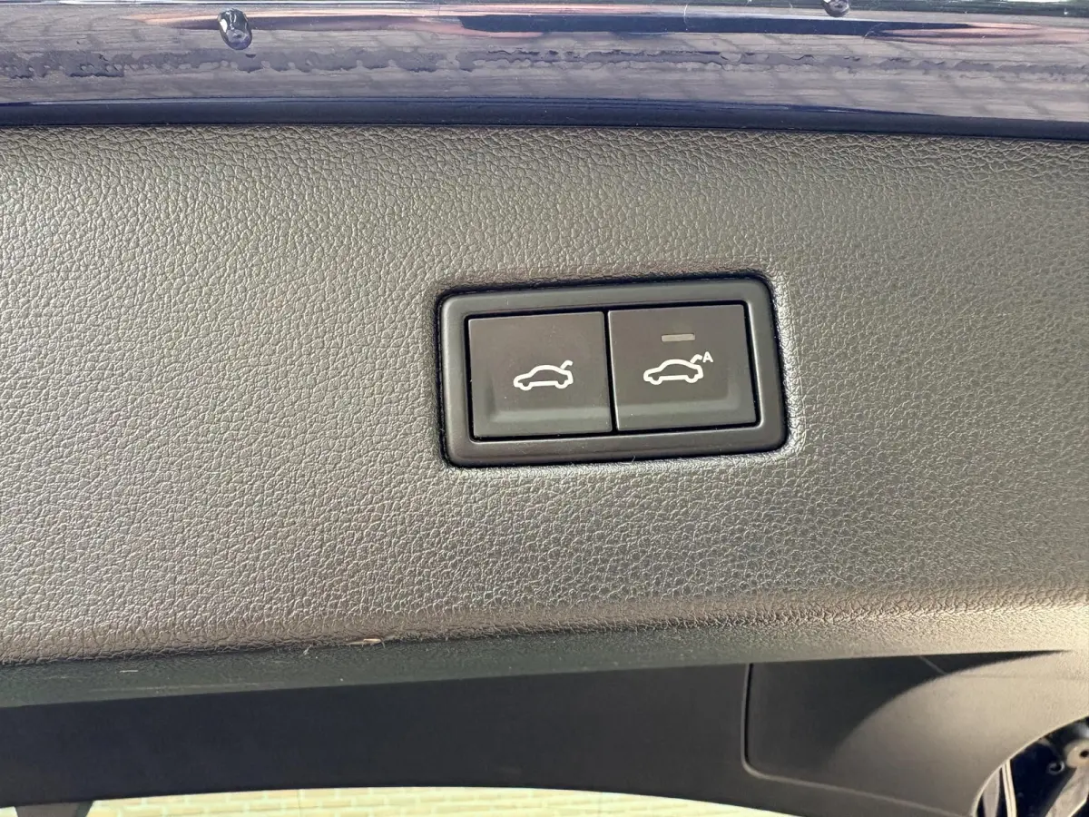 1.4 TSI ACT Highline 3x R-Line - Panorama