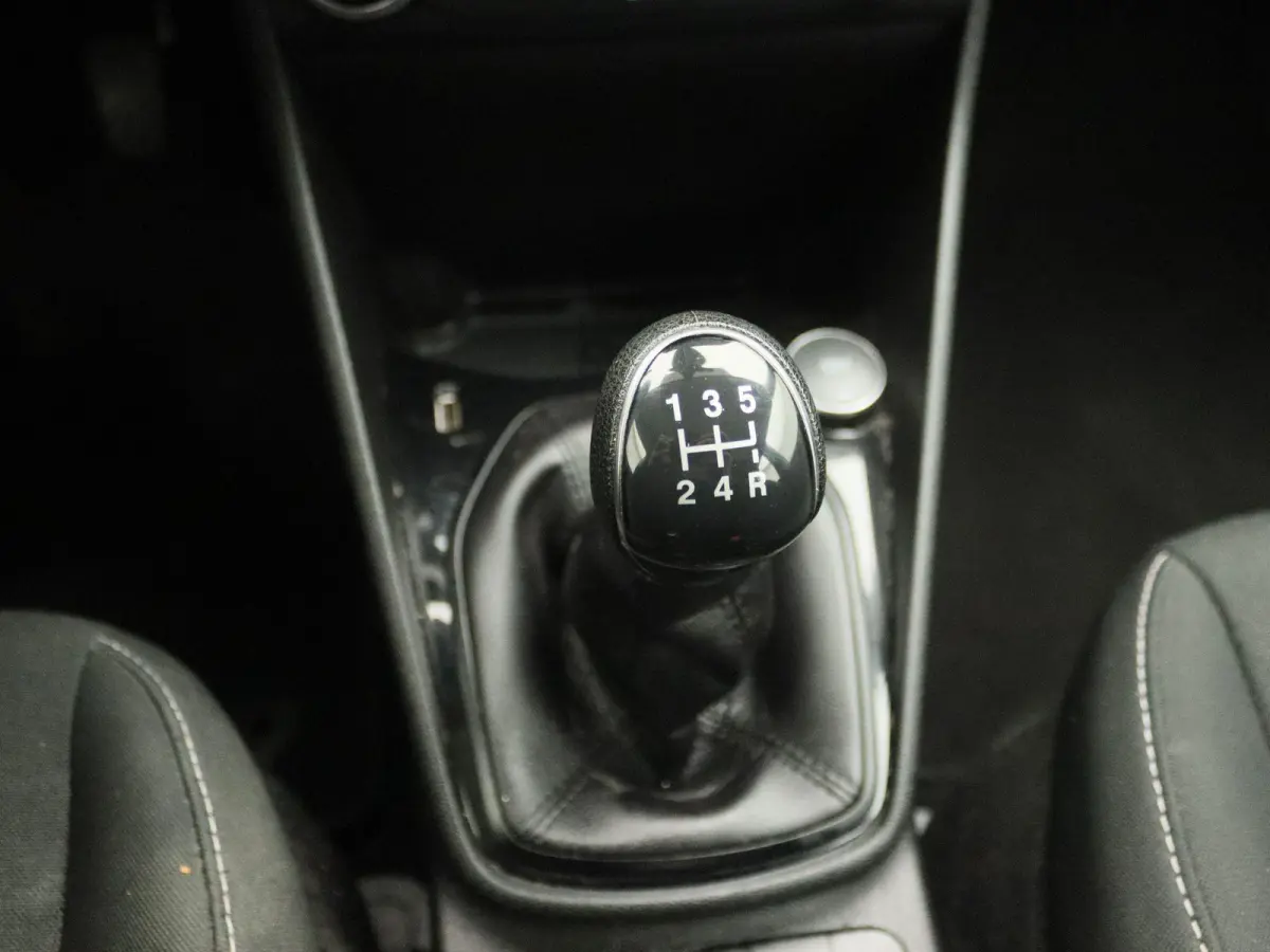 1.1 Trend | Cruise Control | Navigatie | Apple Carplay |