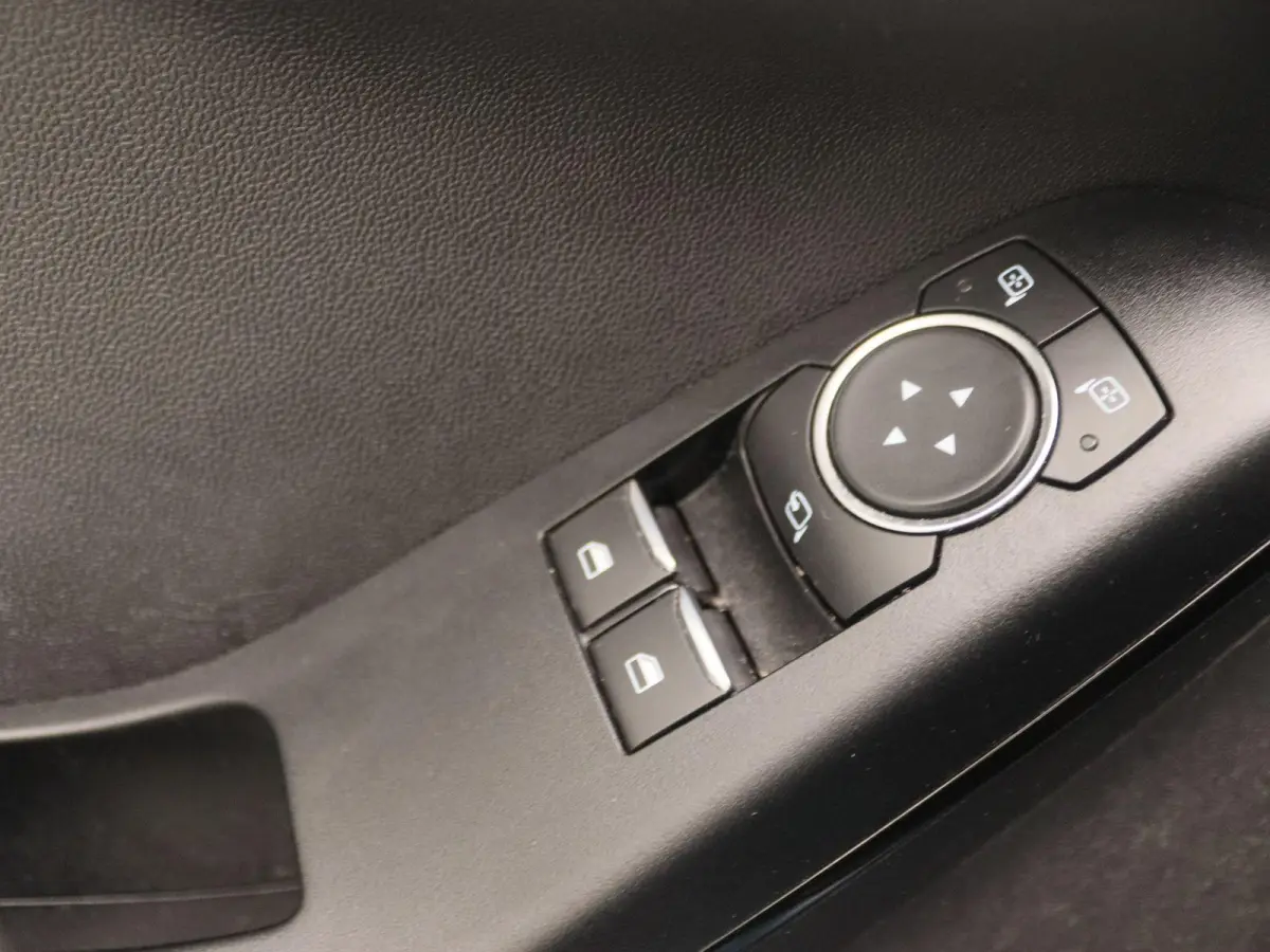 1.1 Trend | Cruise Control | Navigatie | Apple Carplay |