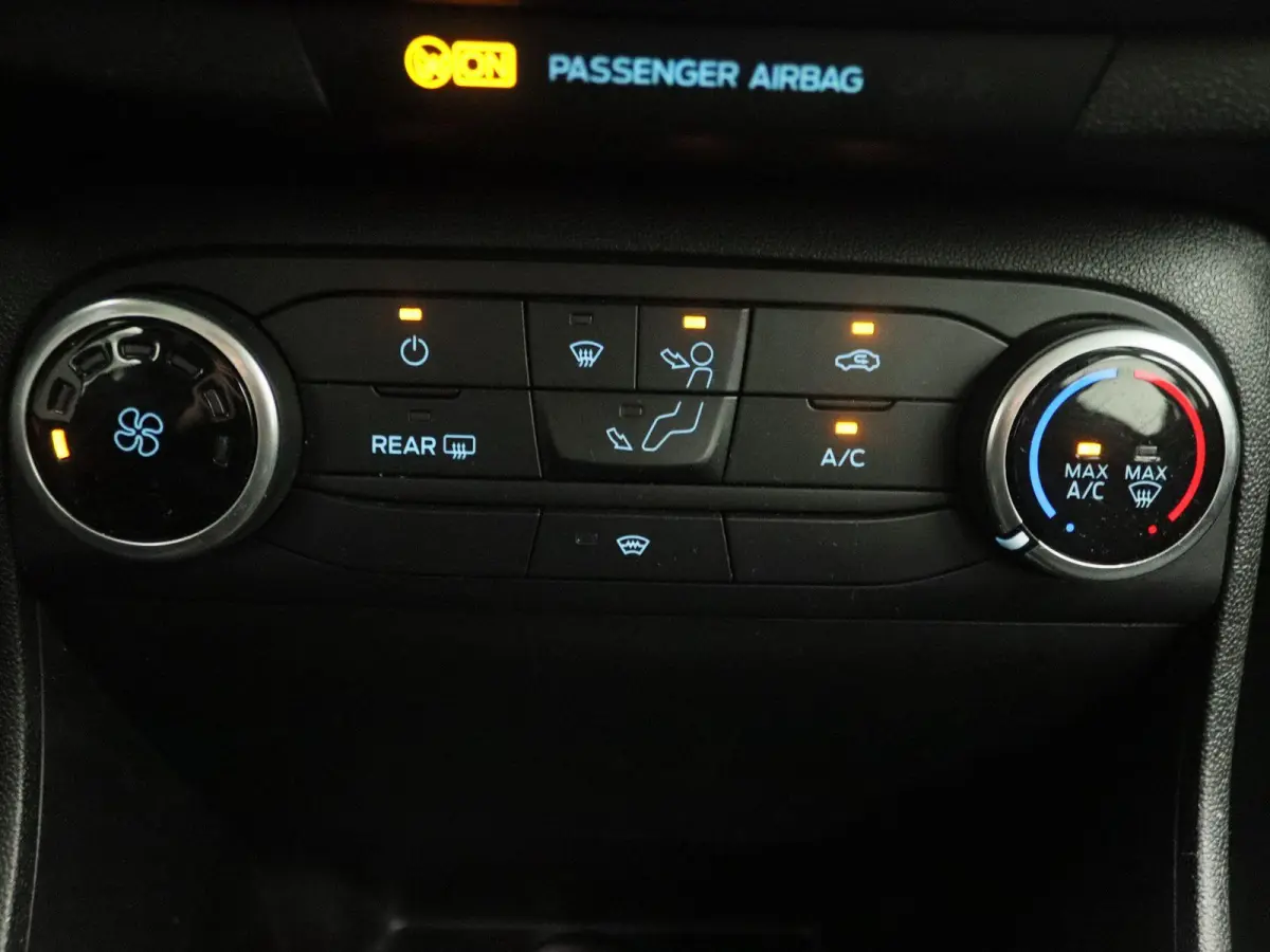 1.1 Trend | Cruise Control | Navigatie | Apple Carplay |