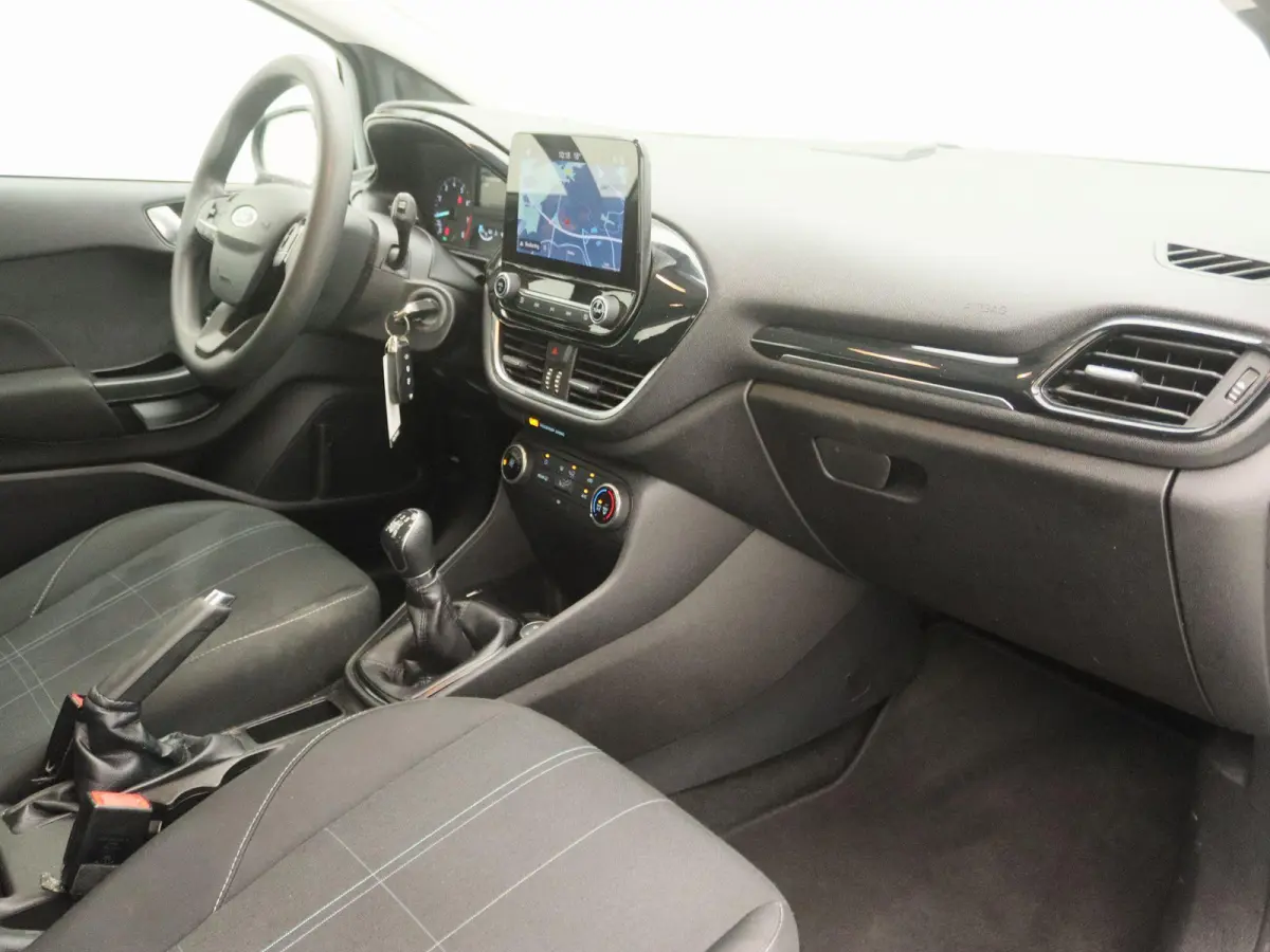 1.1 Trend | Cruise Control | Navigatie | Apple Carplay |