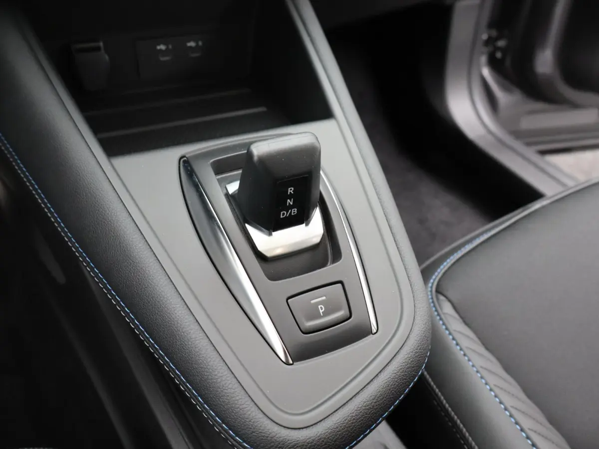 esprit Alpine full hybrid E-Tech 160