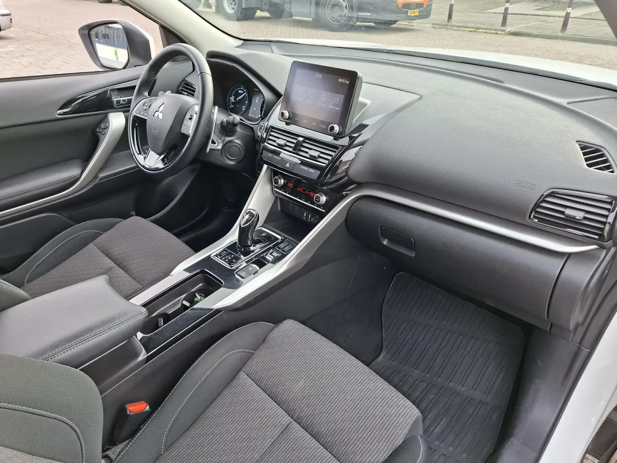 2.4 PHEV Intense 4WD SOH 100% Dealer Onderh. Fabrieksgar.tot 2030 Afn.Trekhaak Stoelverw. Carplay Cruise Control APK 10-2028 Rijklaar!