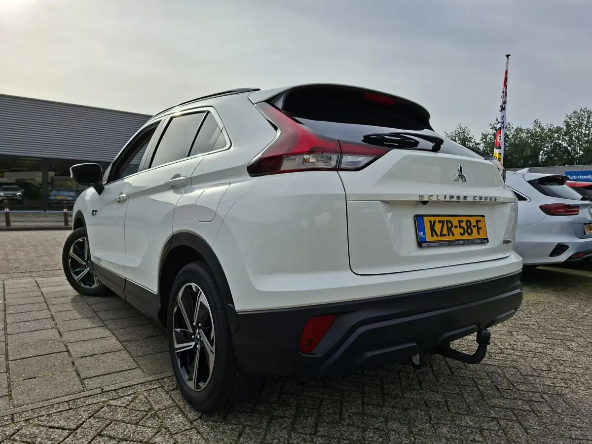 2.4 PHEV Intense 4WD SOH 100% Dealer Onderh. Fabrieksgar.tot 2030 Afn.Trekhaak Stoelverw. Carplay Cruise Control APK 10-2028 Rijklaar!