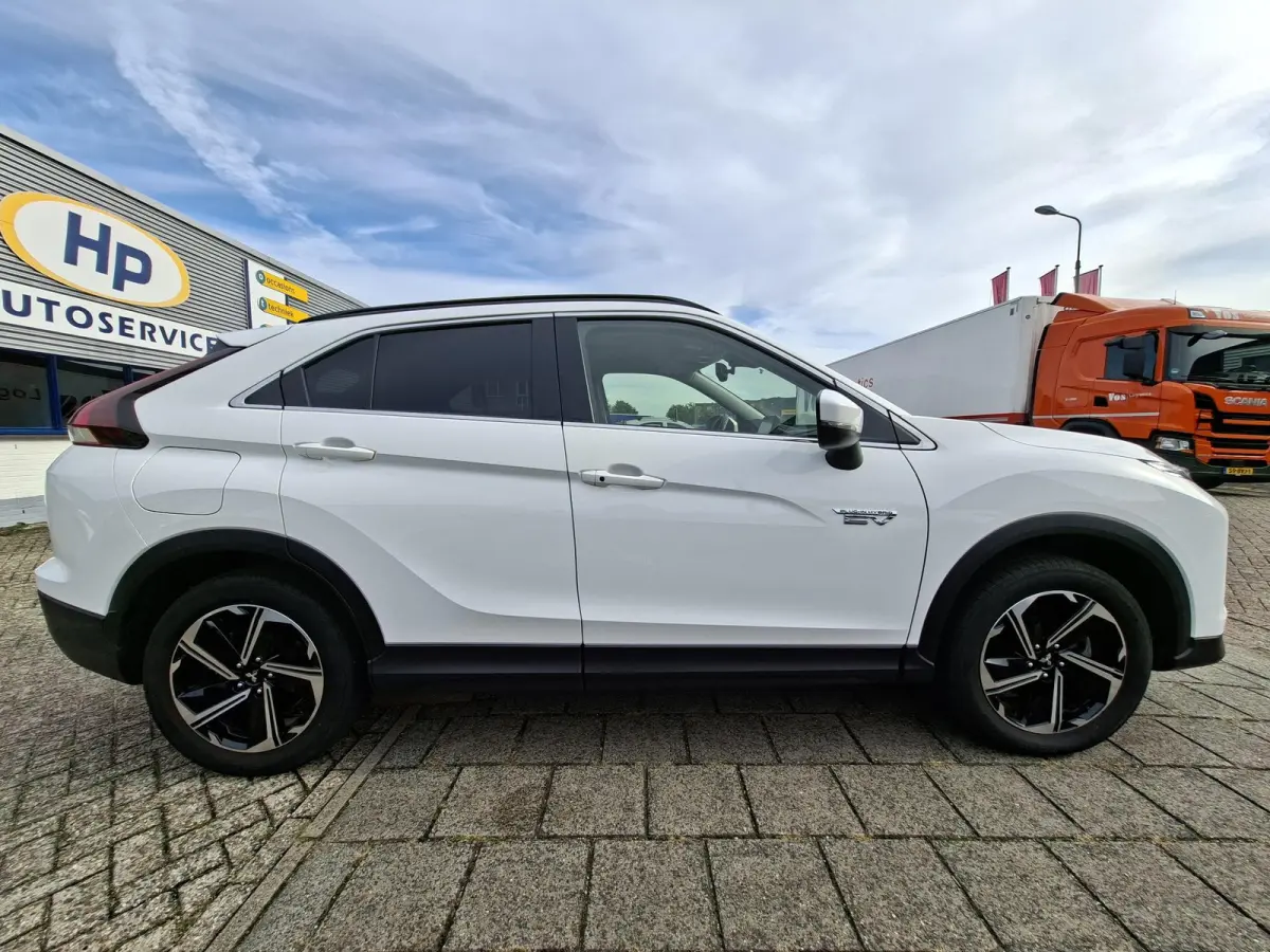 2.4 PHEV Intense 4WD SOH 100% Dealer Onderh. Fabrieksgar.tot 2030 Afn.Trekhaak Stoelverw. Carplay Cruise Control APK 10-2028 Rijklaar!