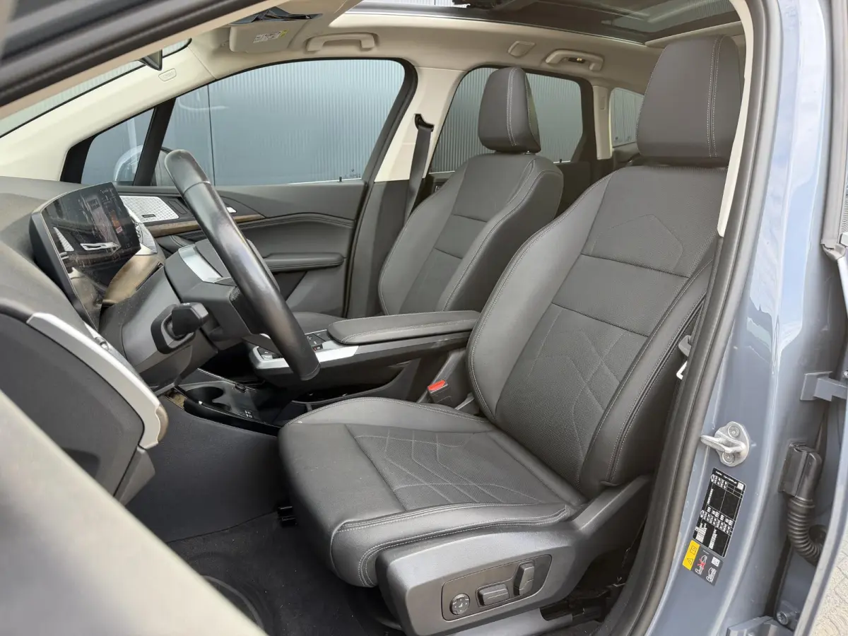 225e xDrive Luxury Line 17"/Leder + memory/Panoramadak/Stoelmassage/Harman Kardon/Camera/Head-up/Apple Carplay & Android Auto