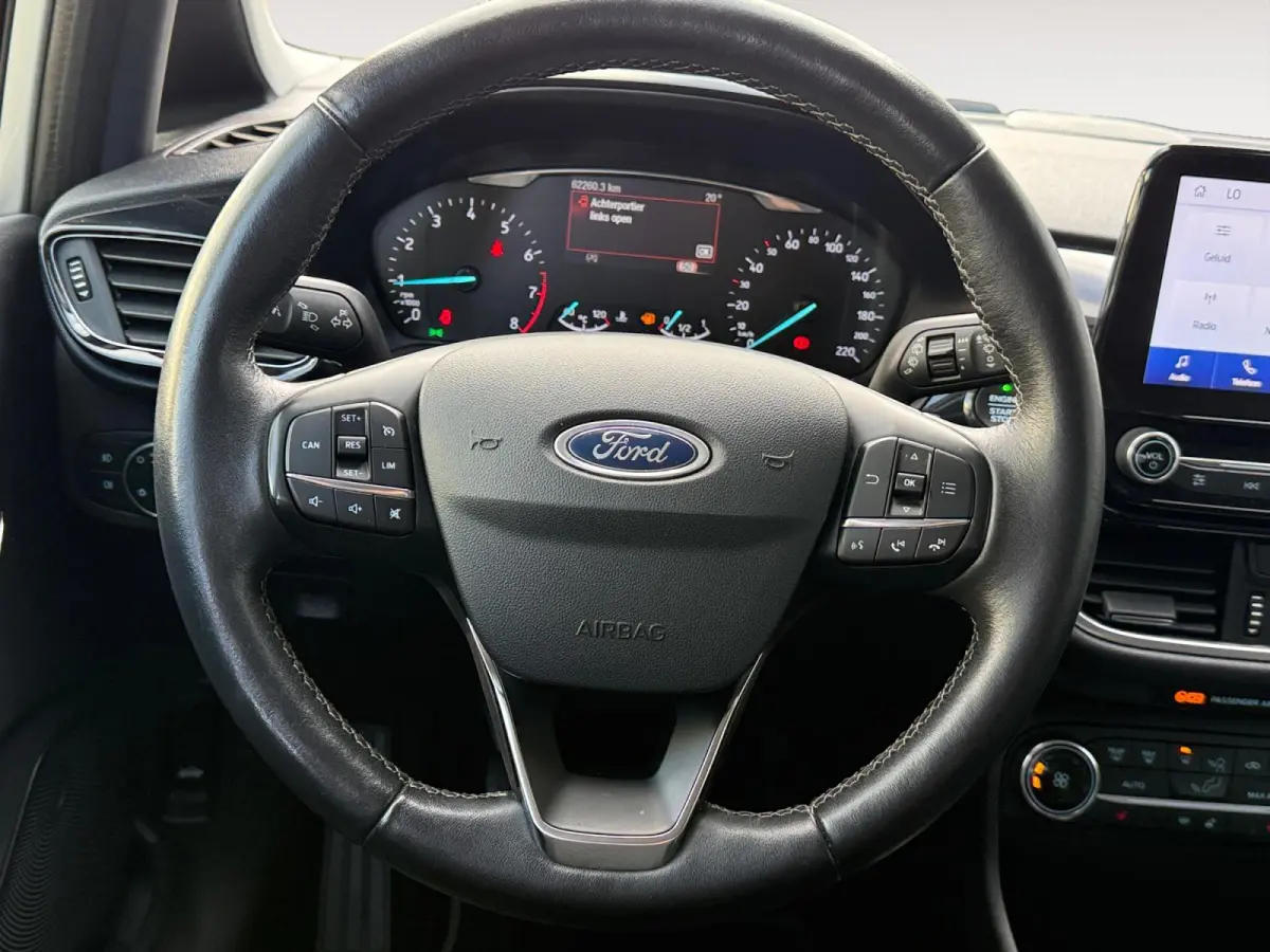1.0 EcoBoost Titanium | Bluetooth | Apple Carplay/Android Auto | Cruise Control | Climate Control | Camera | Navigatie | Stoelverwarming |