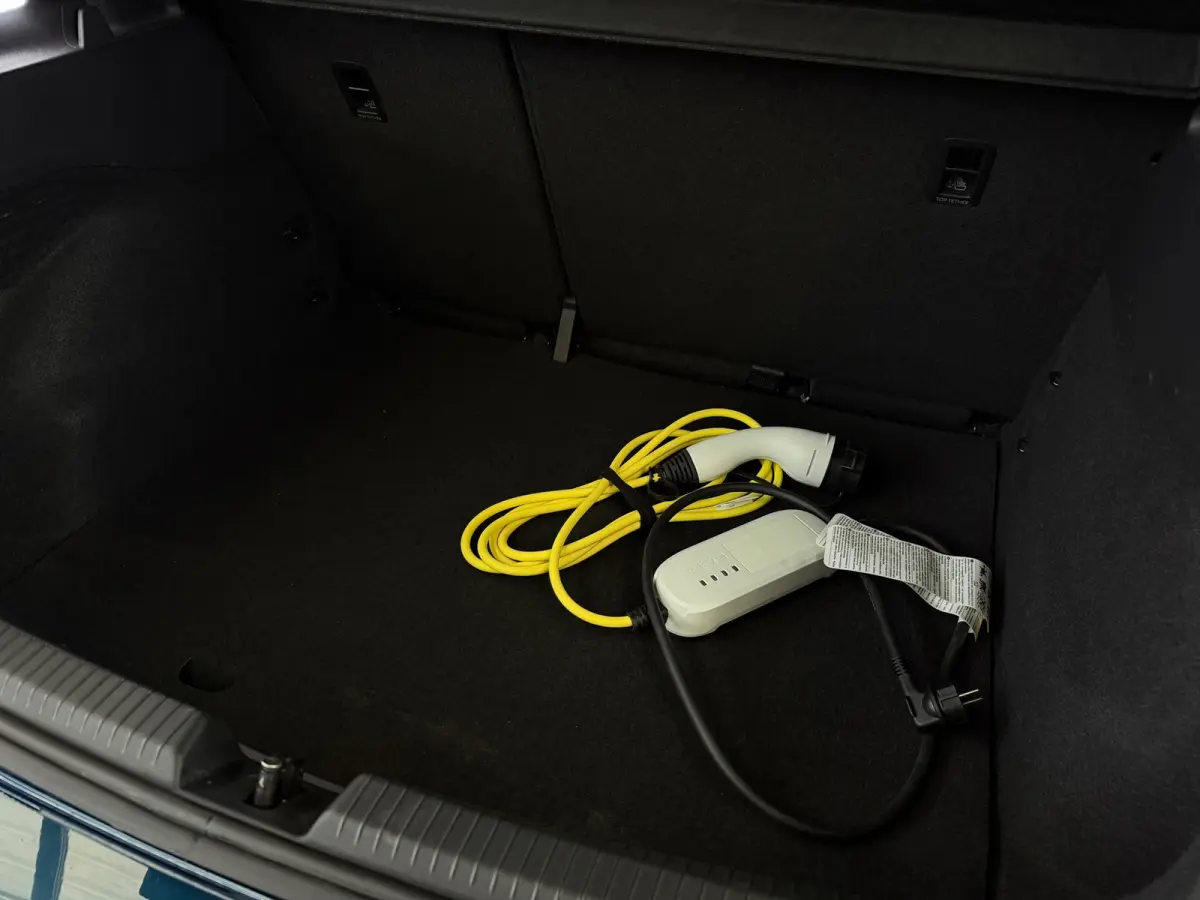 Performance 82 kWh HuD Camera 231pk