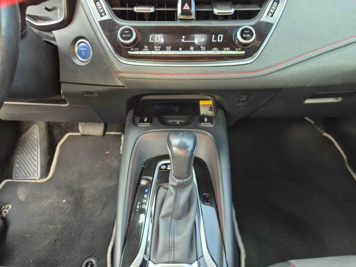 2.0 Hybrid Executive | Cruise Control | Climate Control | Privacy Glass | Half Lederen Bekleding | Navigatie | Camera |
