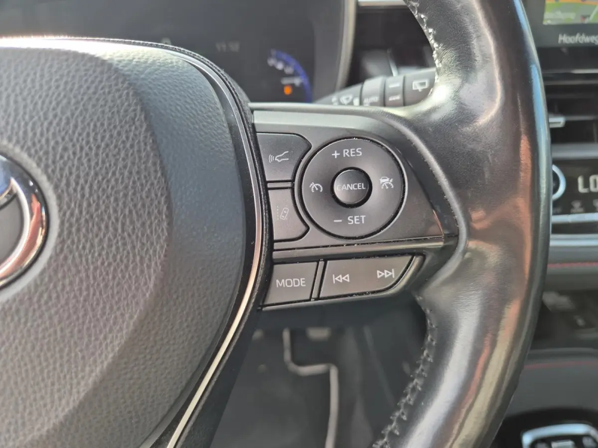 2.0 Hybrid Executive | Cruise Control | Climate Control | Privacy Glass | Half Lederen Bekleding | Navigatie | Camera |