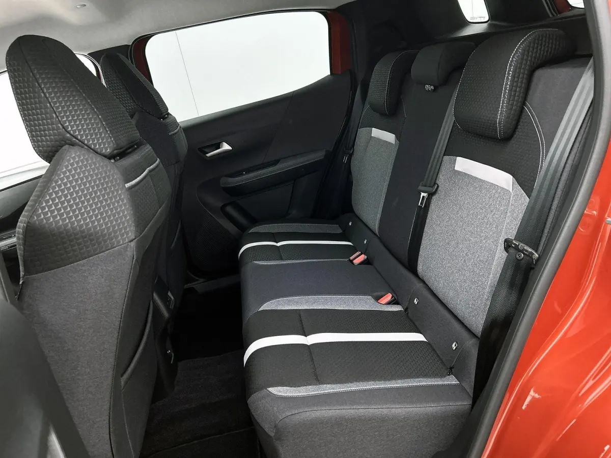 1.2 Turbo Hybrid GS Automaat 145pk | Camera | Navigatie | Climate Control | Apple Carplay/Android Auto | Dodehoek detectie | Cruise Control | LMV 17''