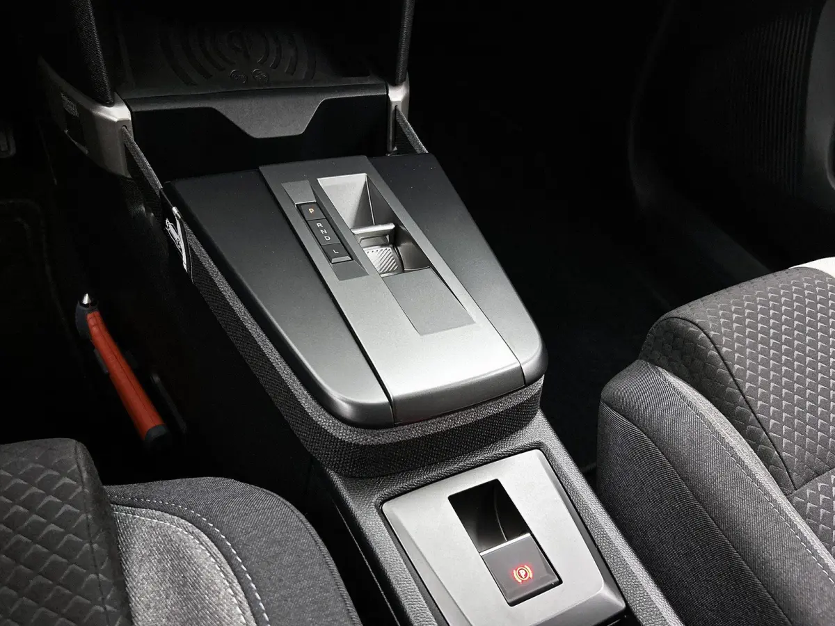 1.2 Turbo Hybrid GS Automaat 145pk | Camera | Navigatie | Climate Control | Apple Carplay/Android Auto | Dodehoek detectie | Cruise Control | LMV 17''