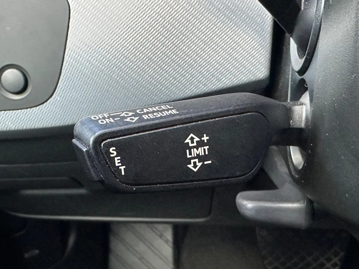 40 TFSI S-Line Leer Carplay Pano