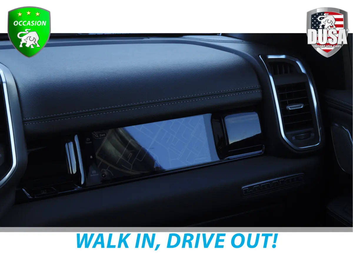 1500 | Laramie | Night | 3.0L I6 Hurricane | Crew Cab | 4X4 | 14,4-inch Touchscreen | Passenger Display | Getoonde accessoires zijn verkrijgbaar tegen meerprijs