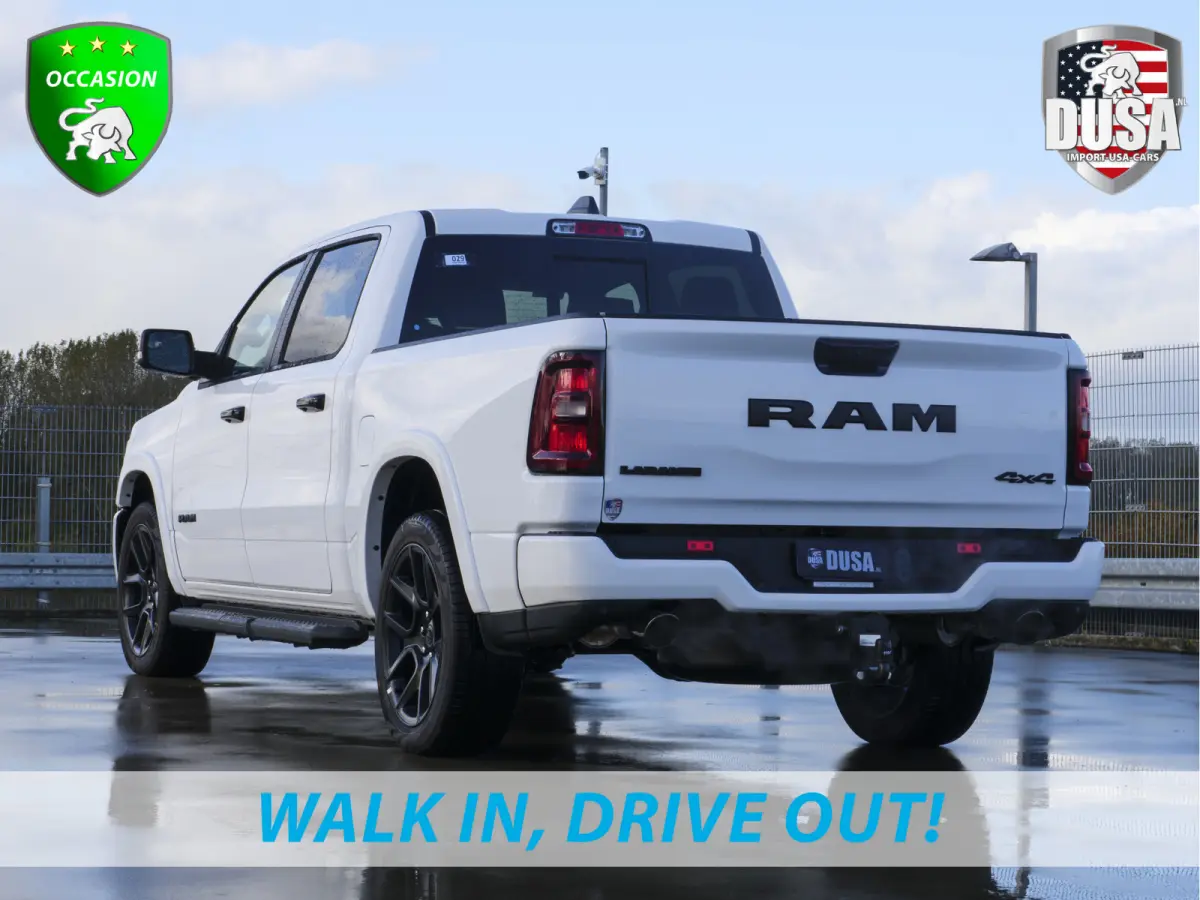 1500 | Laramie | Night | 3.0L I6 Hurricane | Crew Cab | 4X4 | 14,4-inch Touchscreen | Passenger Display | Getoonde accessoires zijn verkrijgbaar tegen meerprijs