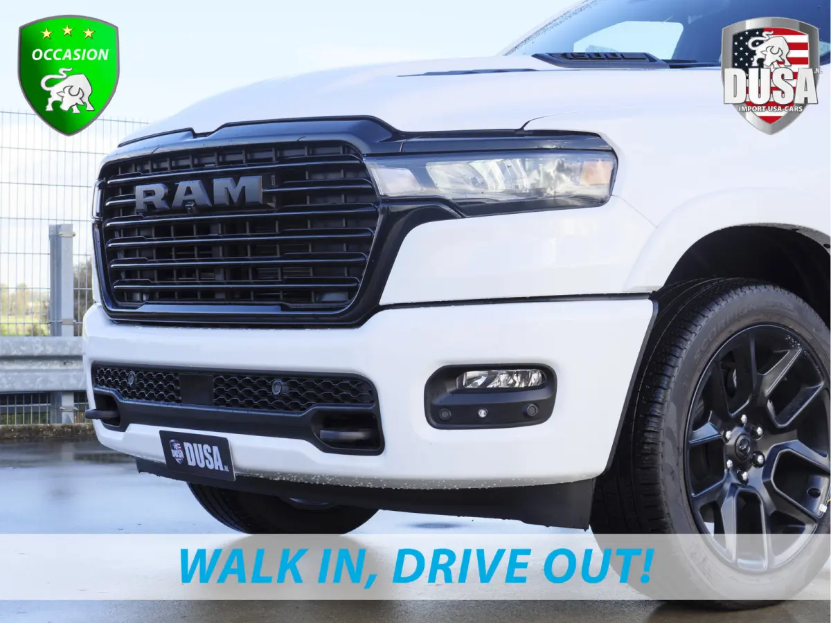 1500 | Laramie | Night | 3.0L I6 Hurricane | Crew Cab | 4X4 | 14,4-inch Touchscreen | Passenger Display | Getoonde accessoires zijn verkrijgbaar tegen meerprijs
