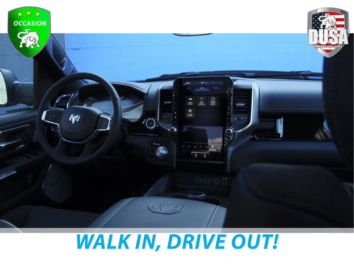 1500 | Laramie | Night | 3.0L I6 Hurricane | Crew Cab | 4X4 | 14,4-inch Touchscreen | Passenger Display | Getoonde accessoires zijn verkrijgbaar tegen meerprijs