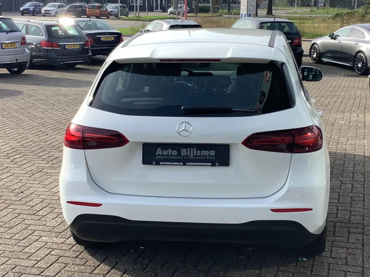 180 Star Edition, automaat, achteruitrijcamera, cruise, navi, led,