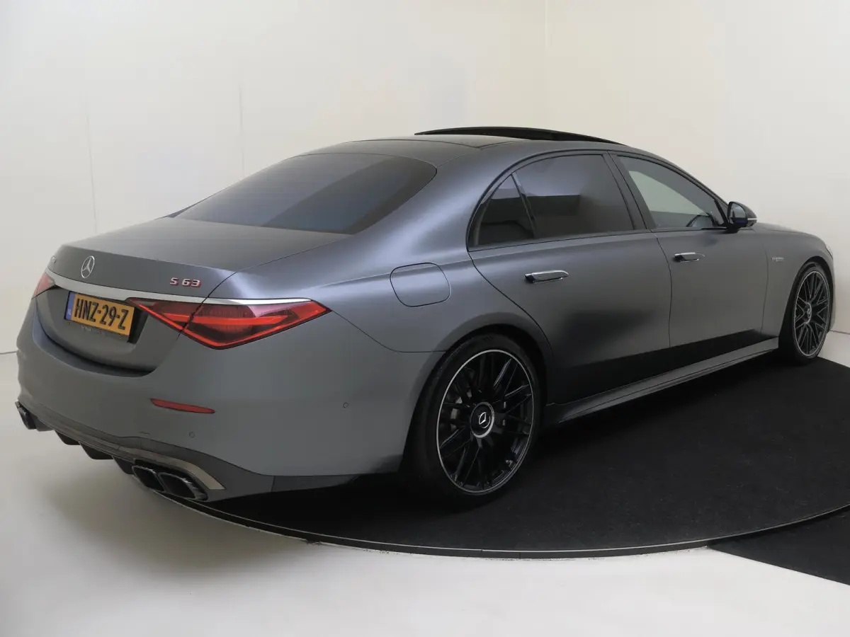 AMG 63 S E Performance / Panoramadak/ Carbon int+ext/ Burmester 4D/ Entertainment/ 21 inch/ Zéér compleet