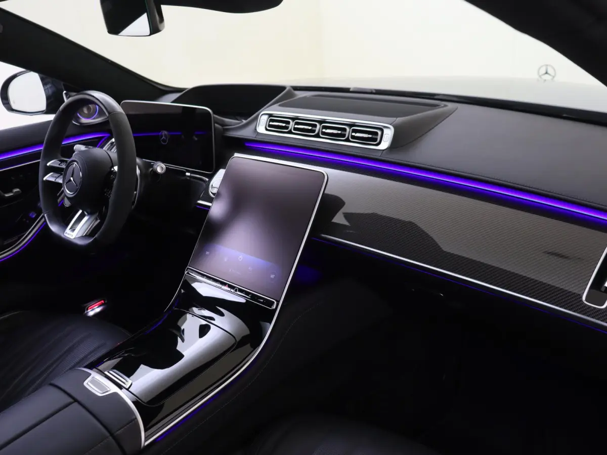 AMG 63 S E Performance / Panoramadak/ Carbon int+ext/ Burmester 4D/ Entertainment/ 21 inch/ Zéér compleet