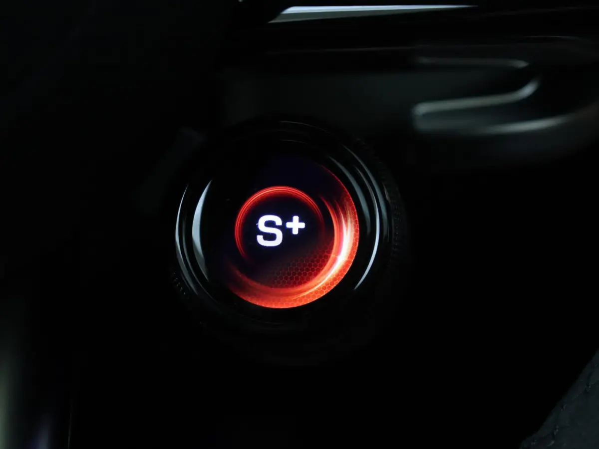 AMG 63 S E Performance / Panoramadak/ Carbon int+ext/ Burmester 4D/ Entertainment/ 21 inch/ Zéér compleet