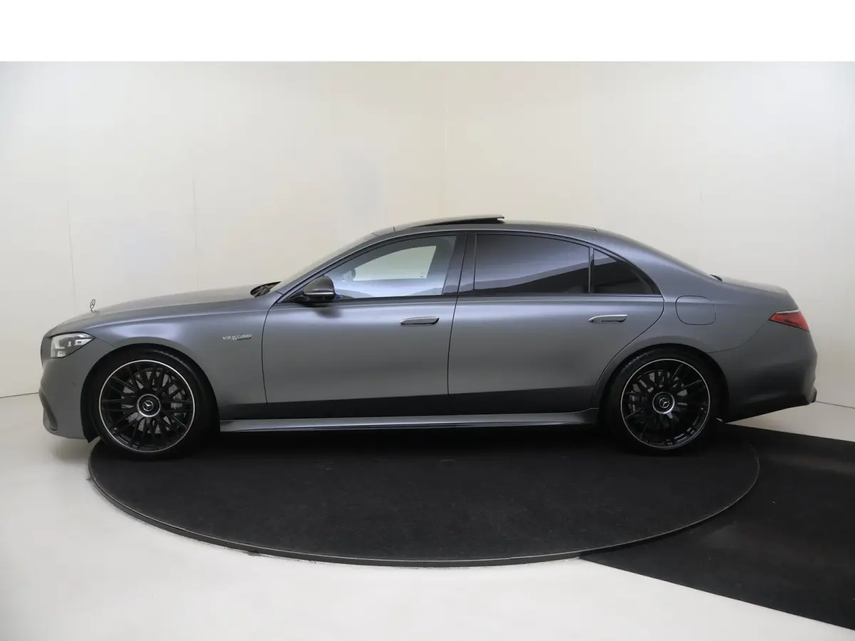 AMG 63 S E Performance / Panoramadak/ Carbon int+ext/ Burmester 4D/ Entertainment/ 21 inch/ Zéér compleet