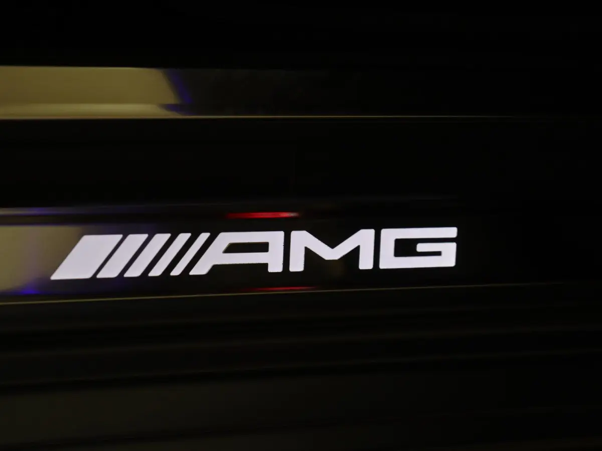 AMG 63 S E Performance / Panoramadak/ Carbon int+ext/ Burmester 4D/ Entertainment/ 21 inch/ Zéér compleet