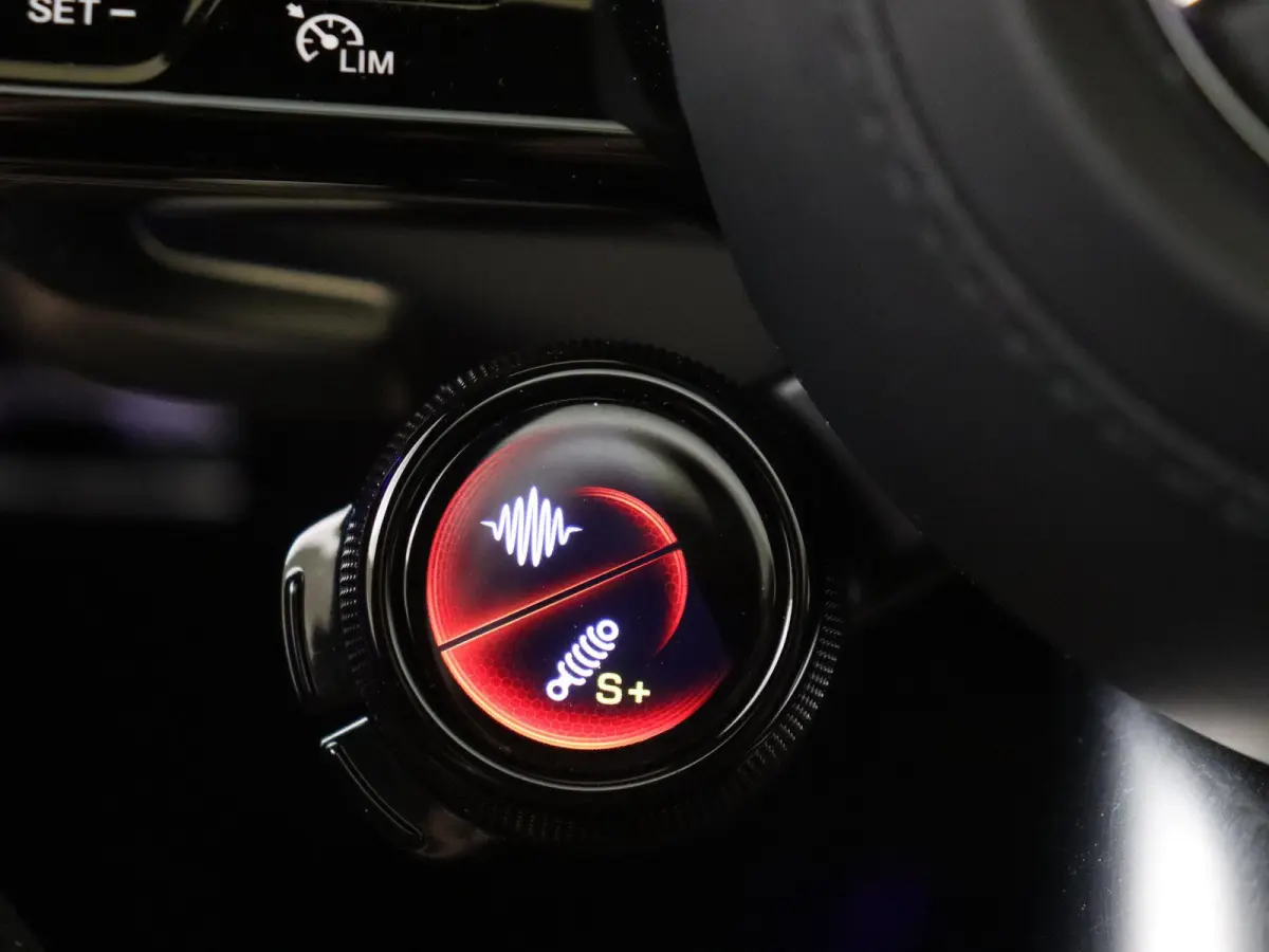 AMG 63 S E Performance / Panoramadak/ Carbon int+ext/ Burmester 4D/ Entertainment/ 21 inch/ Zéér compleet