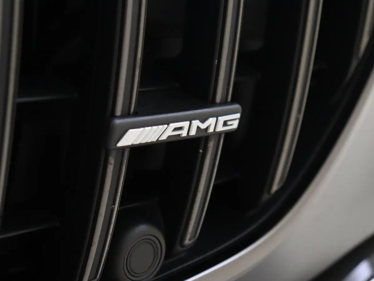 AMG 63 S E Performance / Panoramadak/ Carbon int+ext/ Burmester 4D/ Entertainment/ 21 inch/ Zéér compleet