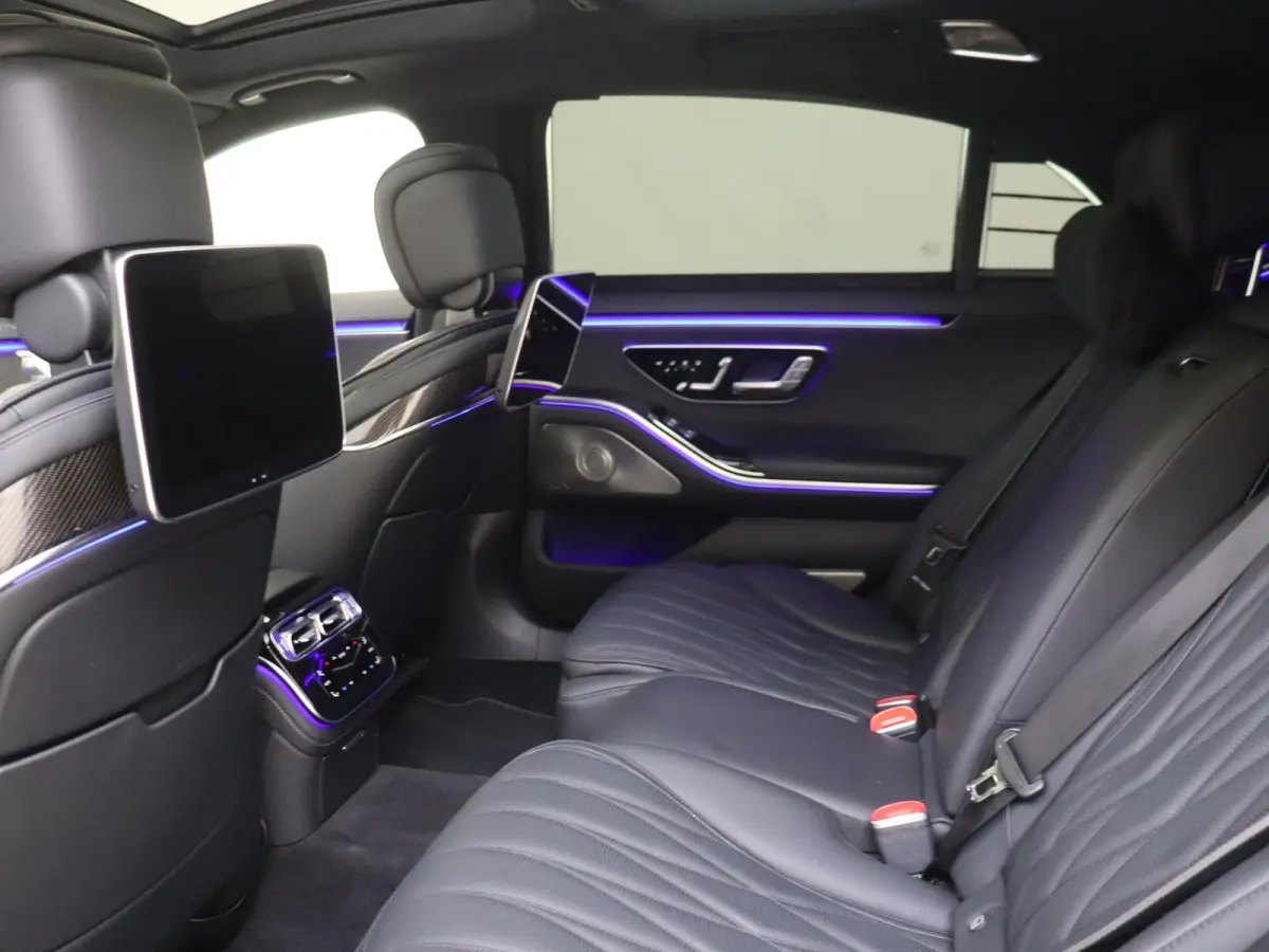 AMG 63 S E Performance / Panoramadak/ Carbon int+ext/ Burmester 4D/ Entertainment/ 21 inch/ Zéér compleet