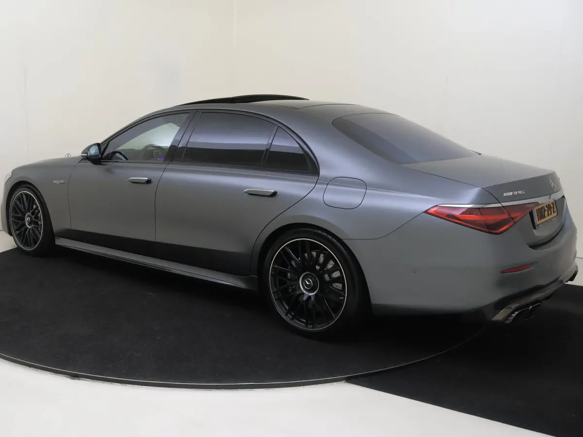 AMG 63 S E Performance / Panoramadak/ Carbon int+ext/ Burmester 4D/ Entertainment/ 21 inch/ Zéér compleet
