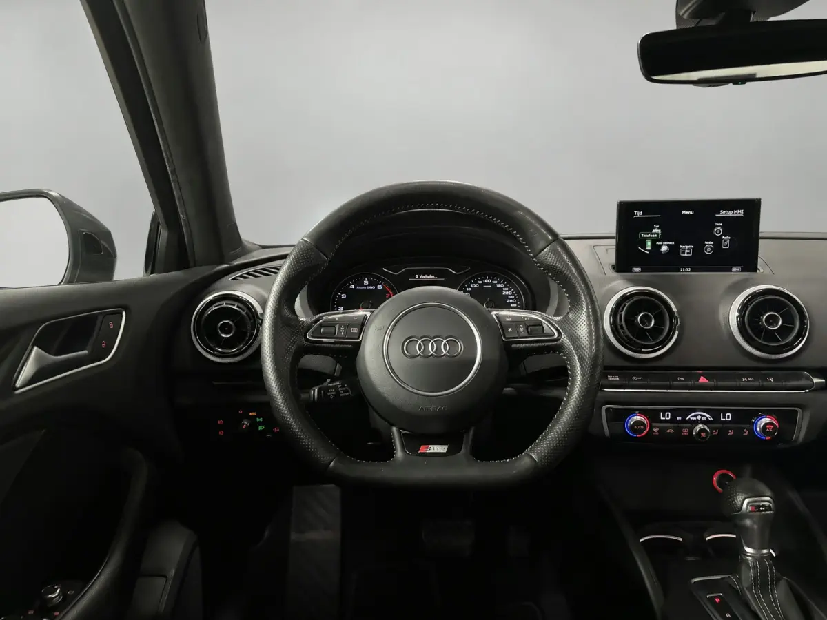 1.4 TFSI Ambiente Pro Line - Pano - ACC