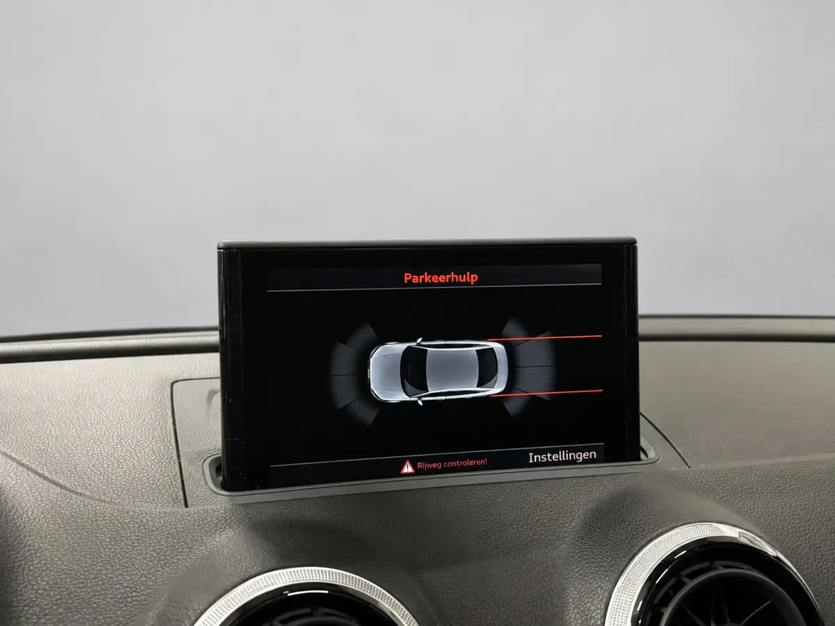 1.4 TFSI Ambiente Pro Line - Pano - ACC