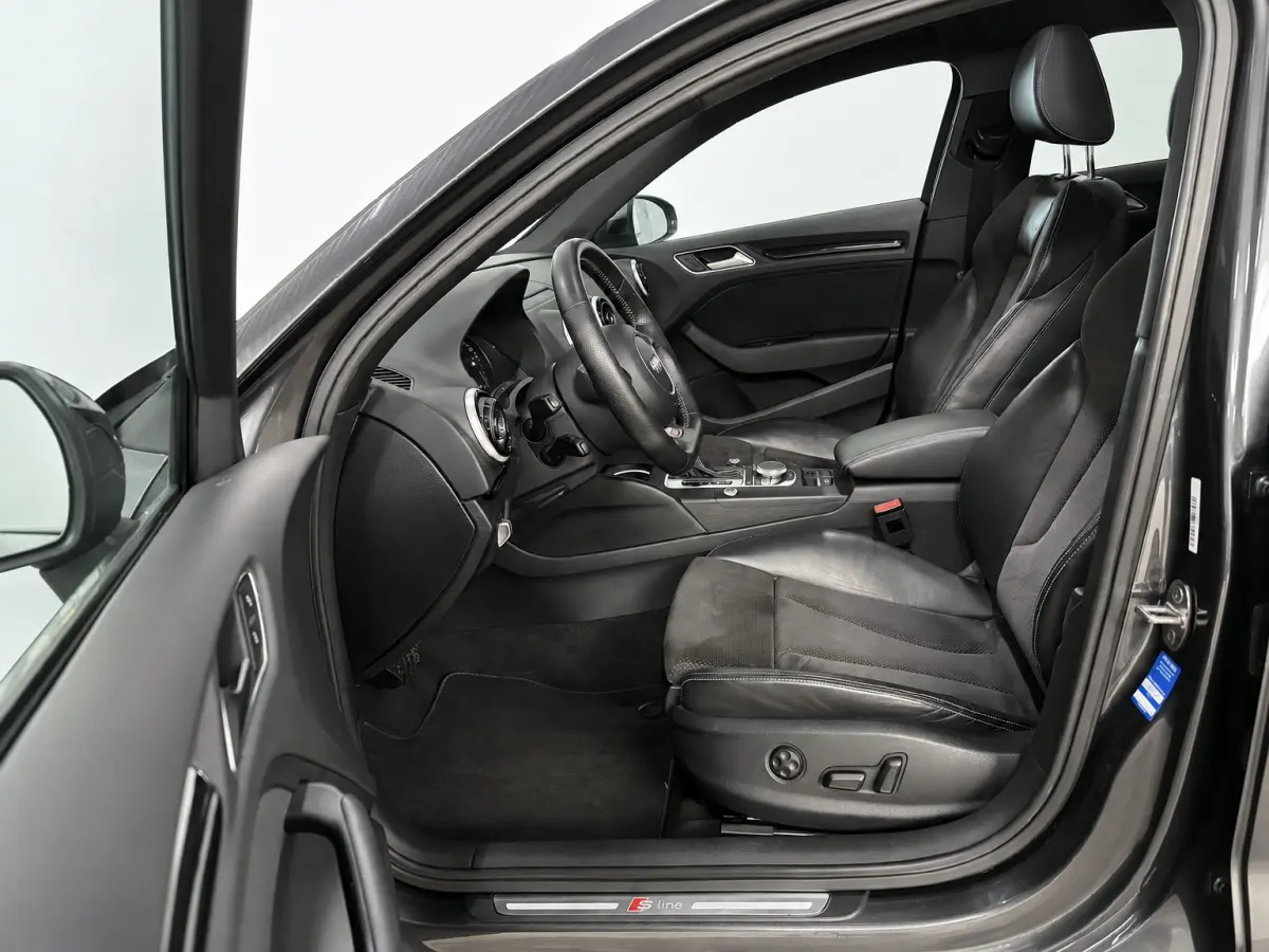 1.4 TFSI Ambiente Pro Line - Pano - ACC