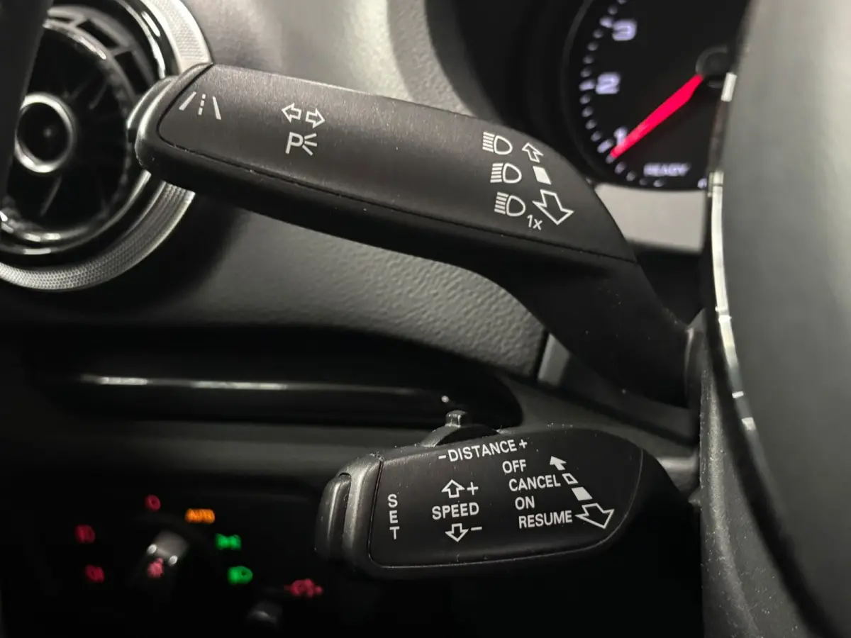 1.4 TFSI Ambiente Pro Line - Pano - ACC