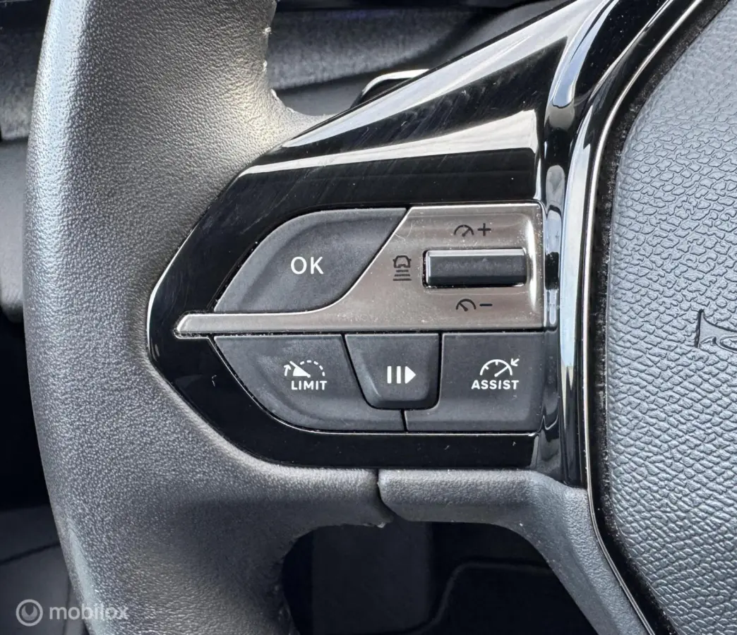1.6 PLUG-IN HYBRID 180 PK ALLURE PACK PHEV | ACC | Camera | Keyless