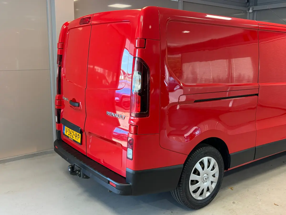 T29 L2H1 Comfort 1.6 dCi 120pk | Navigatie | Airco | Betimmering | Trekhaak |