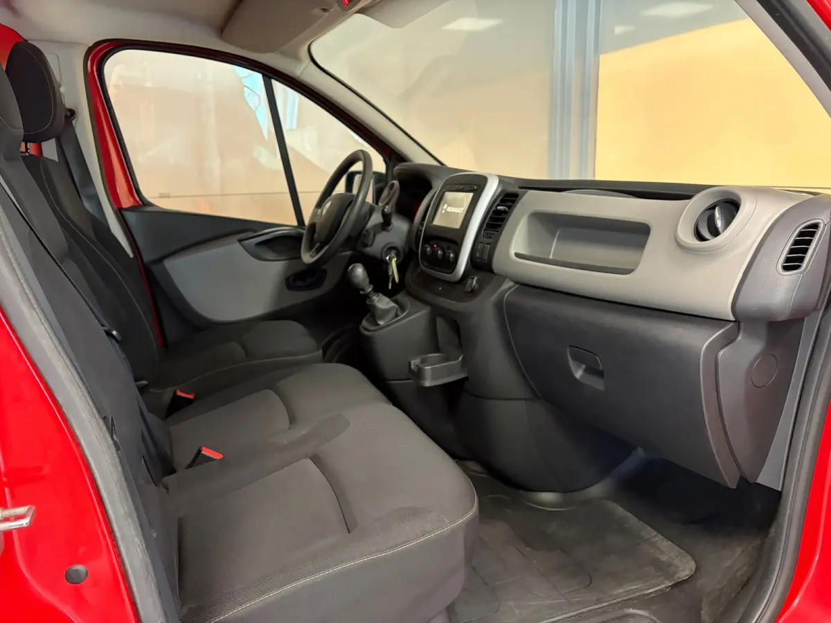 T29 L2H1 Comfort 1.6 dCi 120pk | Navigatie | Airco | Betimmering | Trekhaak |