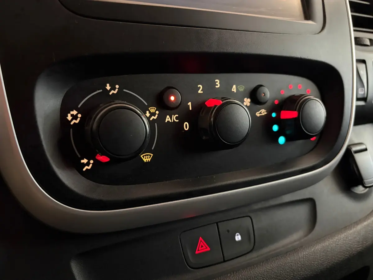 T29 L2H1 Comfort 1.6 dCi 120pk | Navigatie | Airco | Betimmering | Trekhaak |