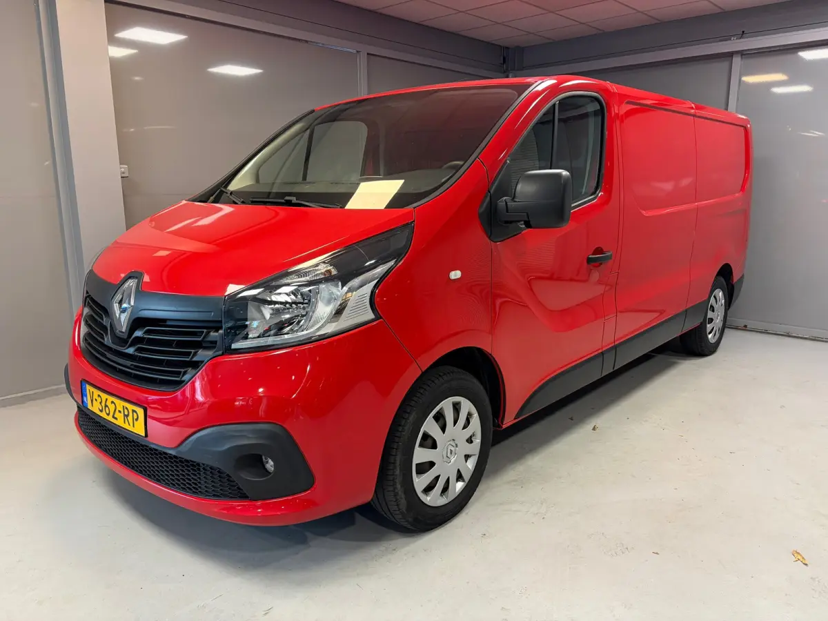 T29 L2H1 Comfort 1.6 dCi 120pk | Navigatie | Airco | Betimmering | Trekhaak |