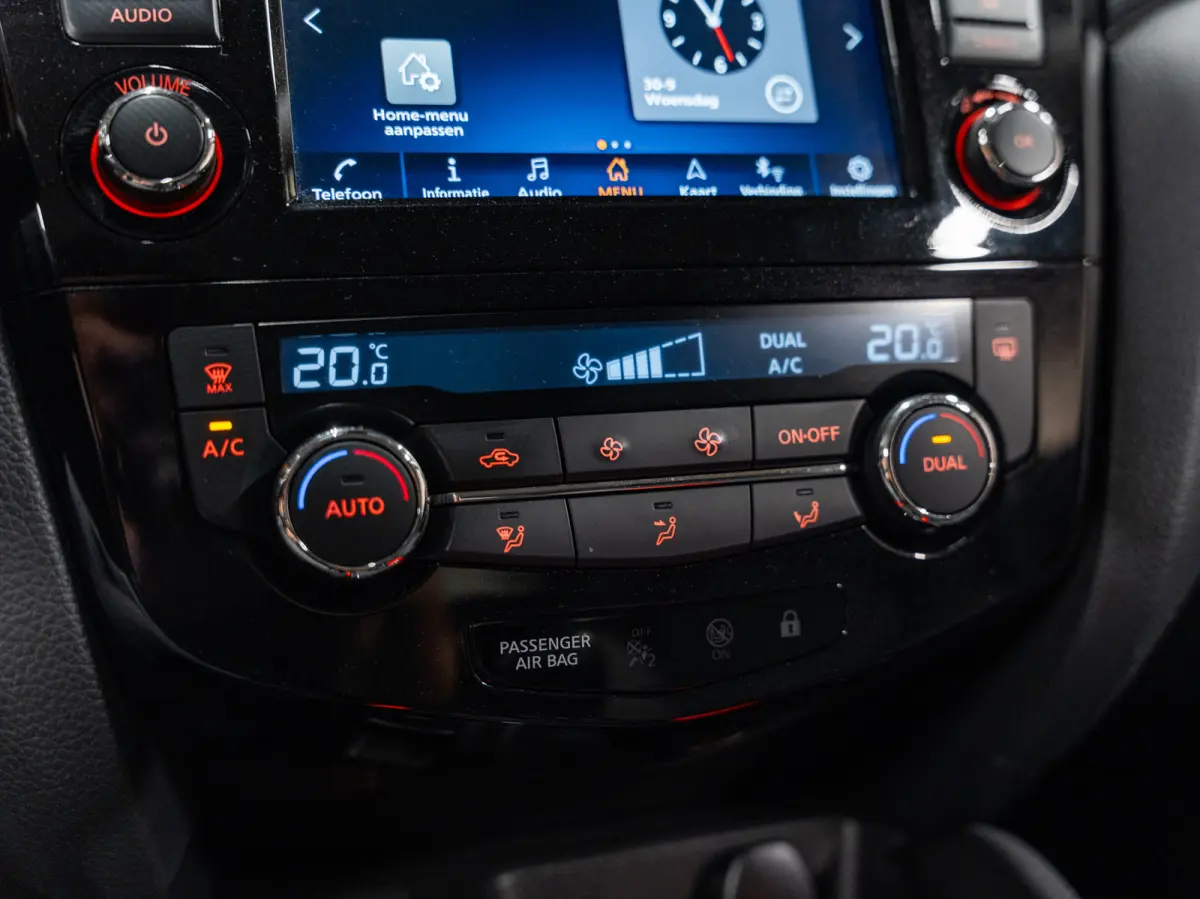 1.3 MHEV N-Connecta, Navi, Cruise, Clima, 360 Cam, Trekhaak, Private Glas, PDC, Volledig Onderhoud