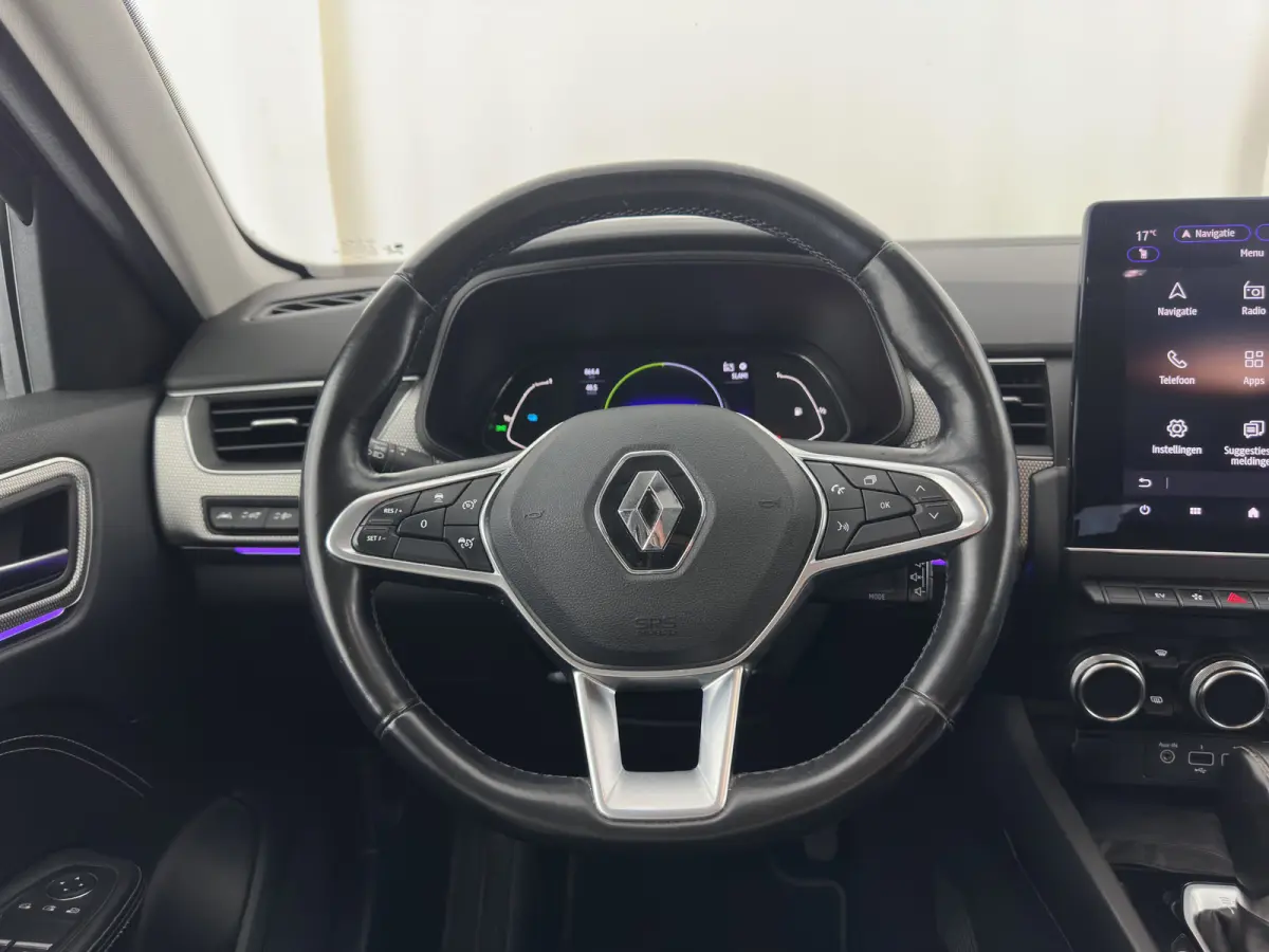 1.6 E-Tech Hybrid 145 Intens (INCL-BTW) Aut. *LEATHER-FABRIC | FULL-LED | DIGI-COCKPIT | LANE-ASSIST | BLIND-SPOT | NAVI-FULLMAP | AMBIENTLIGHT | CAMERA | KEYLESS | DAB+ | COMFORTSEATS | KEY