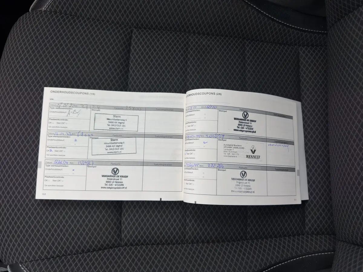 1.6 E-Tech Hybrid 145 Intens (INCL-BTW) Aut. *LEATHER-FABRIC | FULL-LED | DIGI-COCKPIT | LANE-ASSIST | BLIND-SPOT | NAVI-FULLMAP | AMBIENTLIGHT | CAMERA | KEYLESS | DAB+ | COMFORTSEATS | KEY
