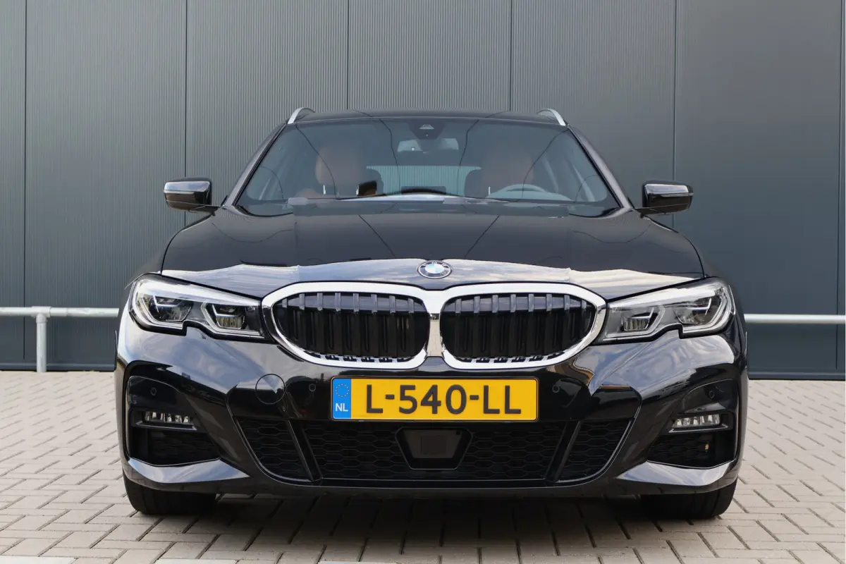 320e M-Sport Business Edition Plus | Trekhaak | Laser Light |  Leer | Camera | Stoelverwarming V+A | Adaptieve Cruise