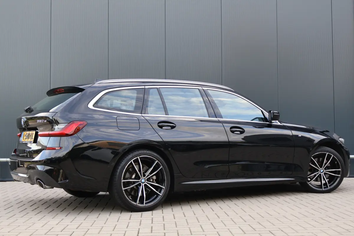320e M-Sport Business Edition Plus | Trekhaak | Laser Light |  Leer | Camera | Stoelverwarming V+A | Adaptieve Cruise