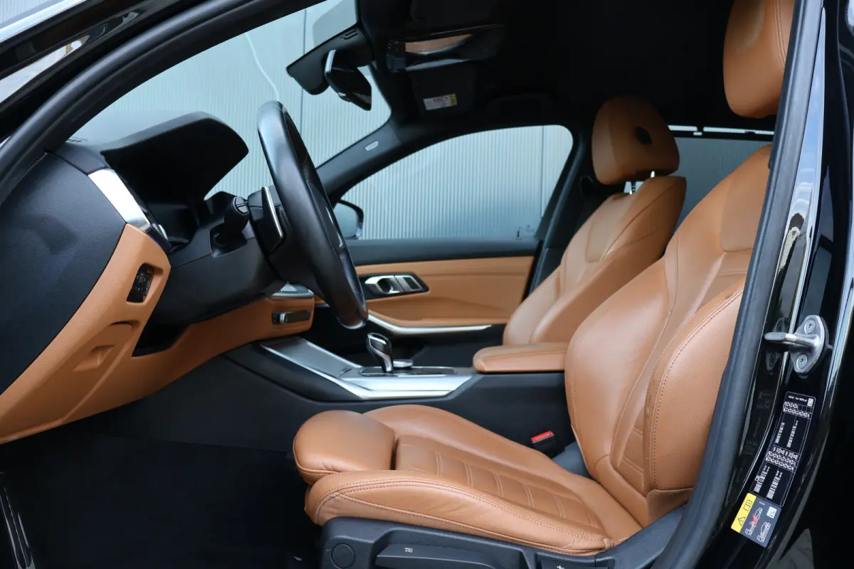 320e M-Sport Business Edition Plus | Trekhaak | Laser Light |  Leer | Camera | Stoelverwarming V+A | Adaptieve Cruise