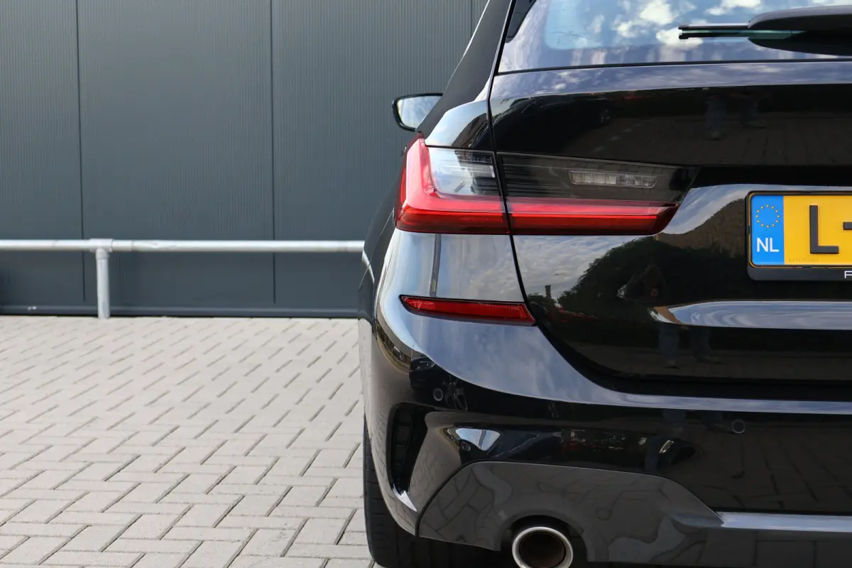 320e M-Sport Business Edition Plus | Trekhaak | Laser Light |  Leer | Camera | Stoelverwarming V+A | Adaptieve Cruise