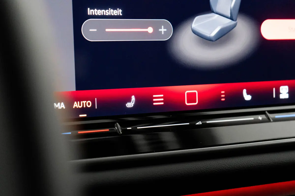 1.5 TSI eHybrid 204PK DSG-6 Elegance | TREKHAAK | AUTO. A. KLEP | 360 CAMERA | NAVIGATIE | LED MATRIX | MASSAGE VOORSTOELEN