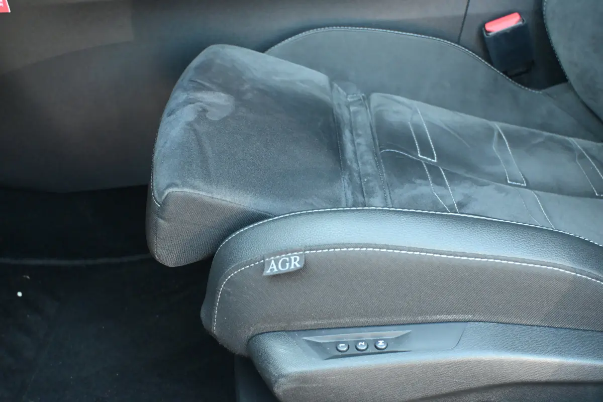 1.2 Turbo GS 130pk Automaat | Afn. Trekhaak | Elektr. Stoelen | Alcantara | 360 Camera | Keyless-Entry | Stuur/Stoelverwarming | !!