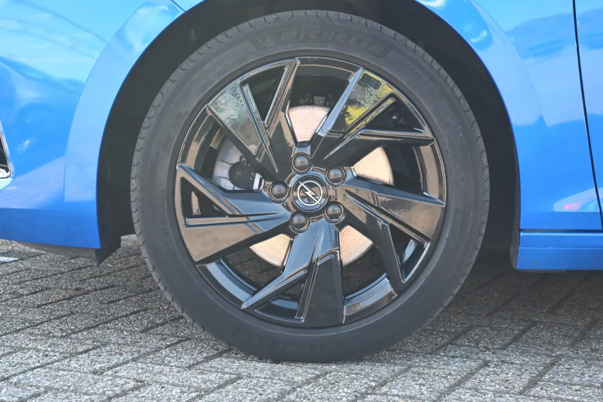 1.2 Turbo GS 130pk Automaat | Afn. Trekhaak | Elektr. Stoelen | Alcantara | 360 Camera | Keyless-Entry | Stuur/Stoelverwarming | !!